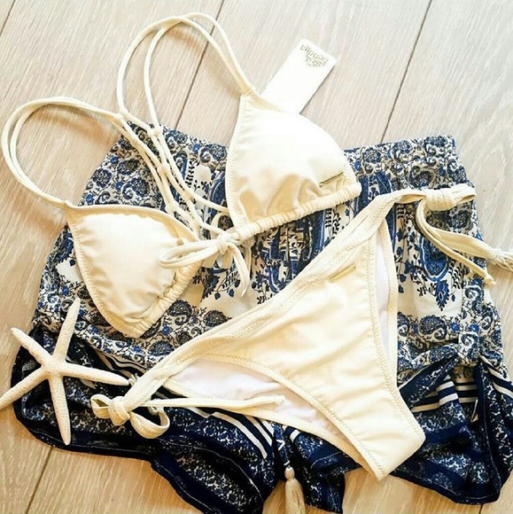 Agua Bendita -  Ivory Bikini - Picture 1 of 3